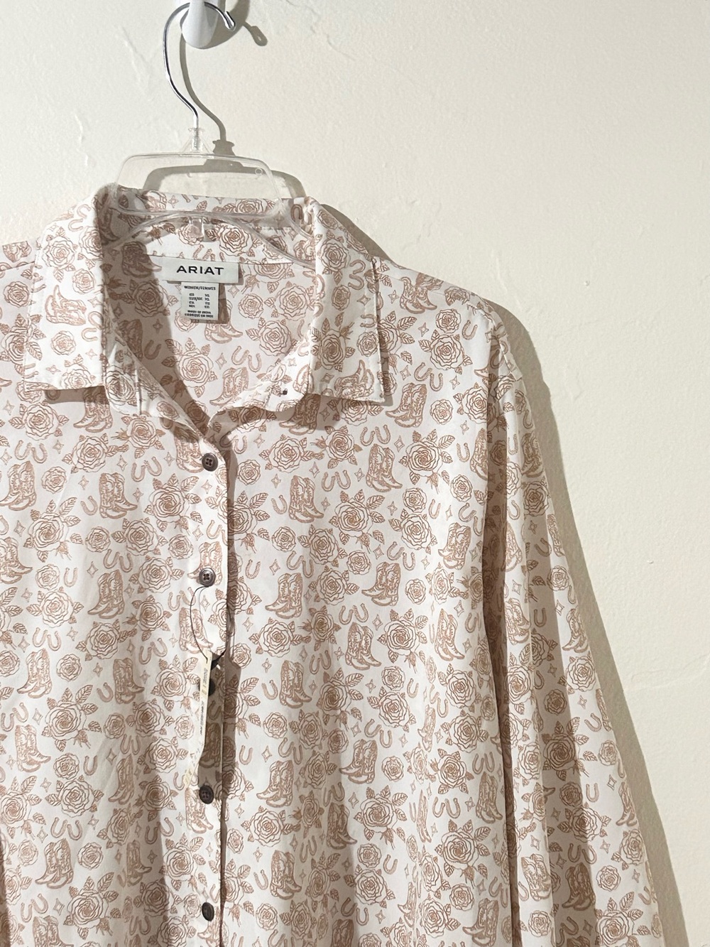Ariat Cowboy Boots & Roses Print Button Down Western Shirt BNWT XL